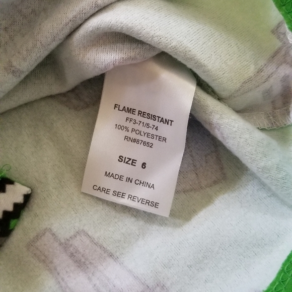 Boys Minecraft Pajama Set - Picture 7 of 9